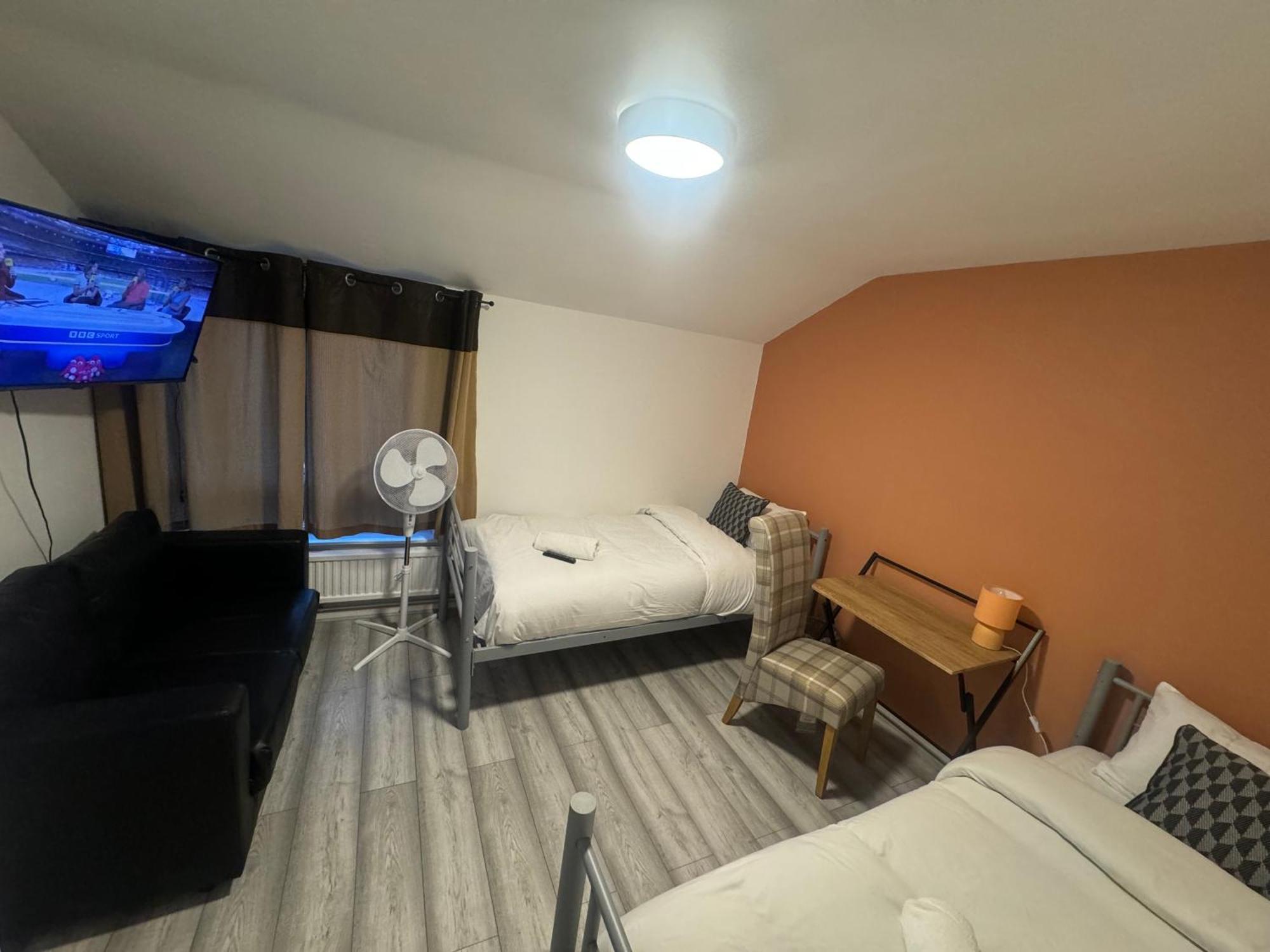Tottenham Velvet Suites London Exterior photo